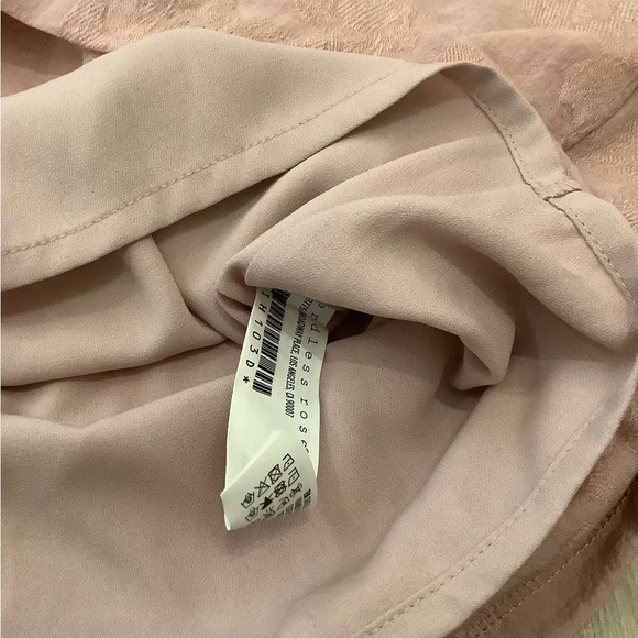 NWT ENDLESS ROSE BLUSH RUFFLE DRESS❤️❤️❤️❤️ - Picture 9 of 10